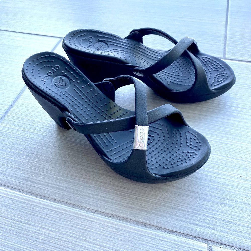 Crocs Cyprus Women's Size 8 US Black High Heel Strappy Comfort Sandals